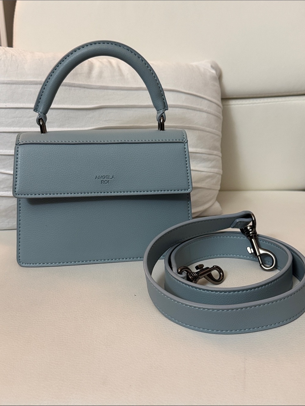 Angela Roi Hamilton satchel
Micro